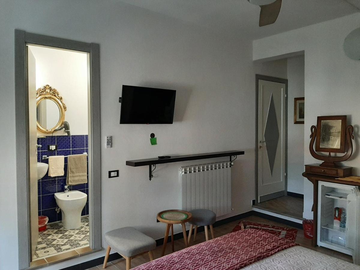 Bed and Breakfast Retro' Beb La Spezia Exterior foto